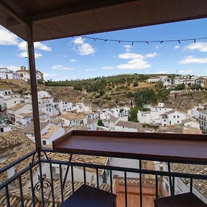 La Casa De La Lela Holiday home Setenil De Las Bodegas