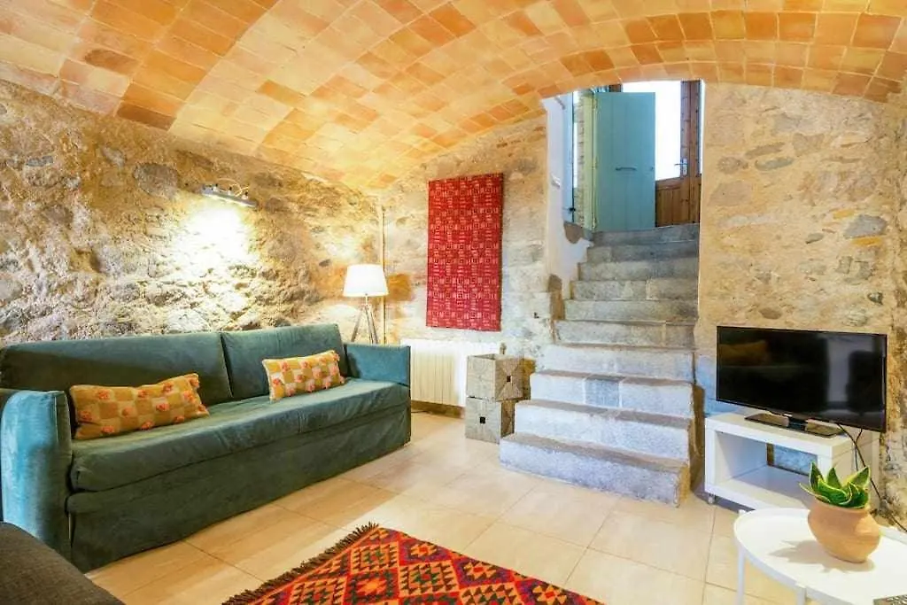Apartamento Baños Arabes con jardín Gerona